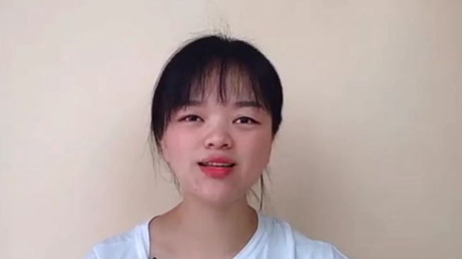 美女营销号谈苦瓜